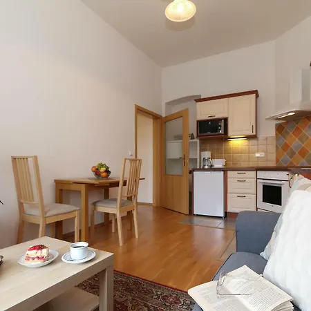 Vinohrady Moravska Apartamento