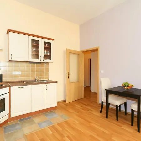 Vinohrady Moravska 아파트 프라하